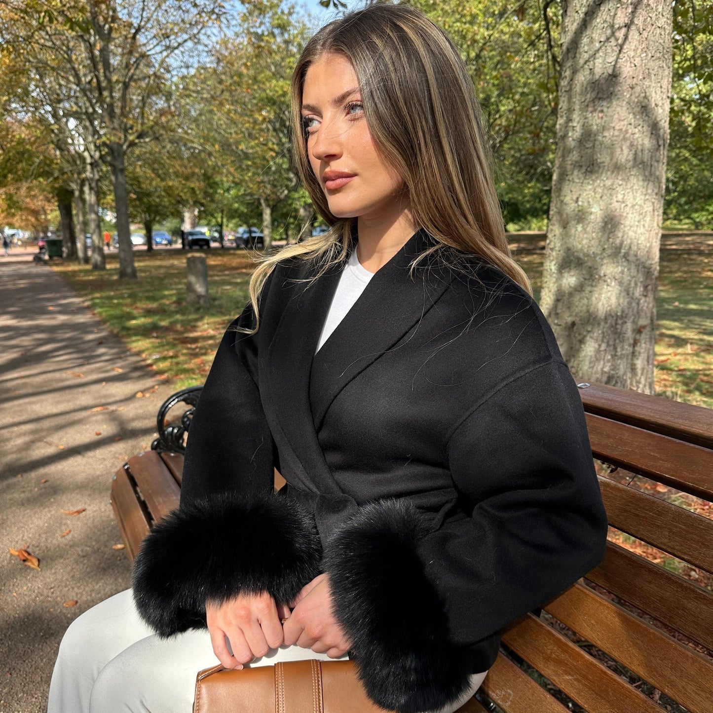 The Victoria Moss in Black